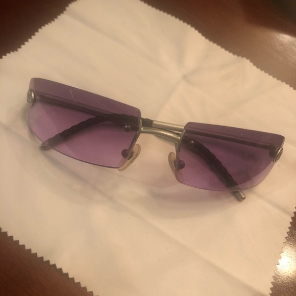 Authentic Vintage Chanel Sunglasses with case - Picture 3 of 8